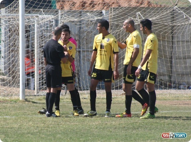 כלום לא עזר. עוד ויכוחים (אייל אורן)