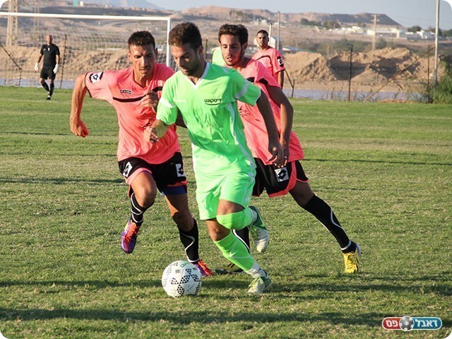 מלול וכהן במרדף אחרי טמיר (צילום: מוחמד חאדר אניס)