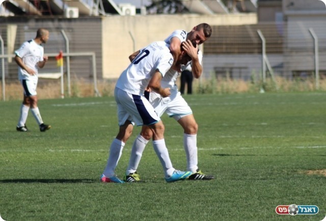 וחוגגים עם עקיבא (עודד חסין)