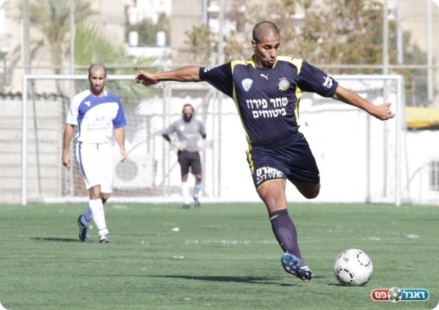 התחיל את המהלך לשער. מזרחי (קובי רוזן)