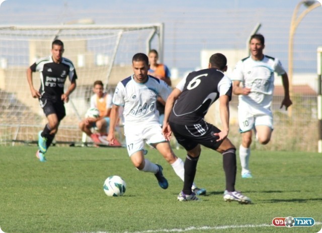 חוסר ריכוז מנע את השלישי. אלימלך (עודד חסין)