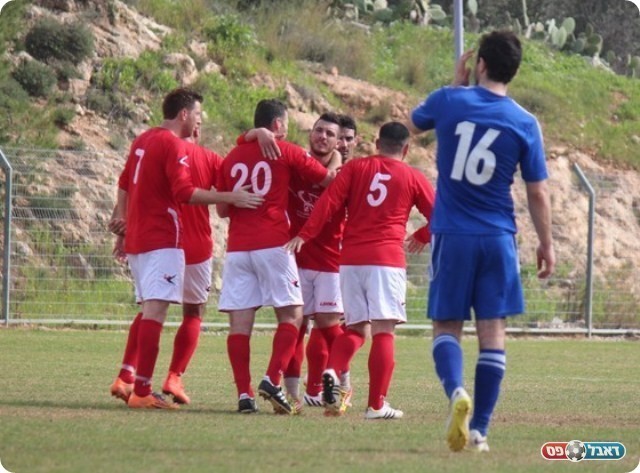 נסתם הגולל. חוגגים את השלישי (מוחמד סרסור)