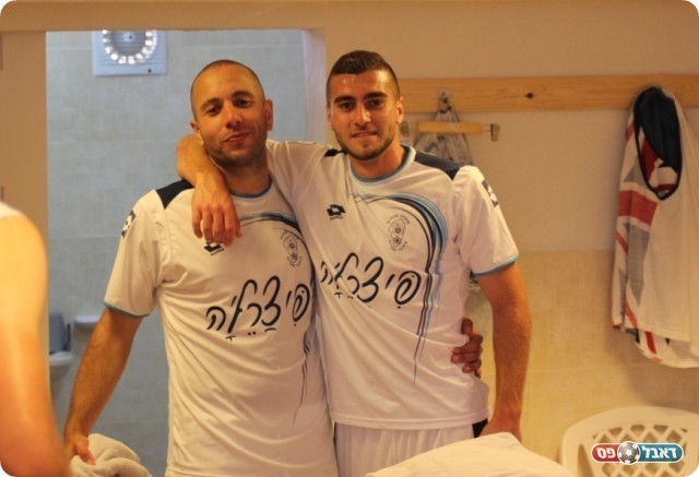 חוגגים פלייאוף. בחדר ההלבשה (עודד חסין)