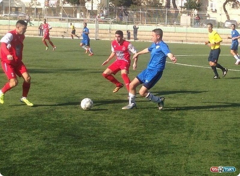 חזרה מהירה למגרשים. גדי סולומוביץ' (מימין) לפני הפציעה (אלי שמואלי)