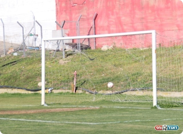 כובש (עודד חסין)