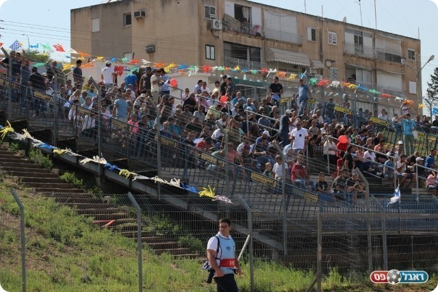 נותן דחיפה עצומה. אוהדי טבריה (עודד חסין)