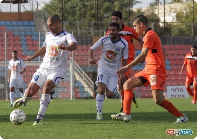 חברים טובים. קרגולה (משמאל. צילום: קובי רוזן)