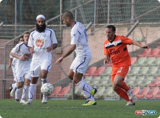 יפו נכנס למשחק. קרוגלה וכהן צדק מול ברנשטיין (צילום: קובי רוזן)