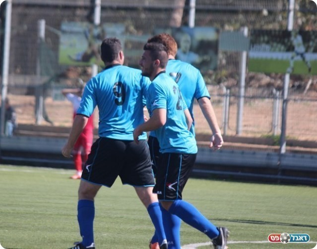 בליץ. חוגגים את טיקר את השלישי (מוחמד סרסור)