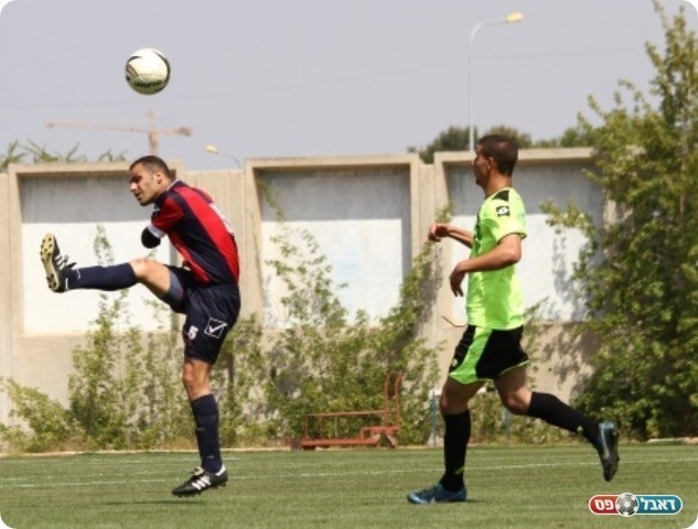 יפו נכנסה להלם. אליהו מנסה להרחיק (קובי רוזן)