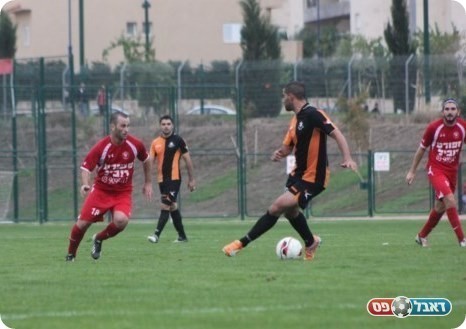 שליטה של כפר קאסם. אבן מול שמר (צילום: לוטפי עיסא)