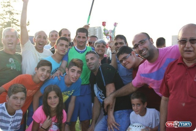 האוהדים (עודד חסין)