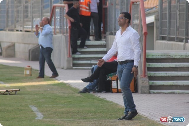 חילופי המאמנים השפיעו. טייב (צילום: אחמד עזאיזה)