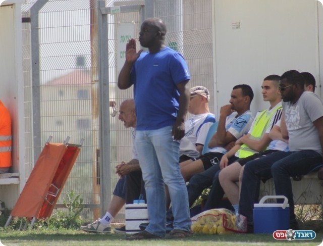 חילופים התקפיים. עוזר המאמן, מסעוד עאמר (תאמר סרסור)