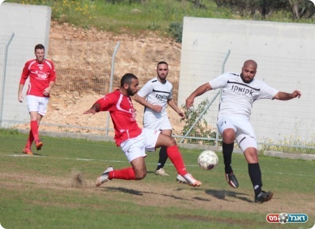 המגמה נמשכה. שועאע בהתקפה (מוחמד סרסור)