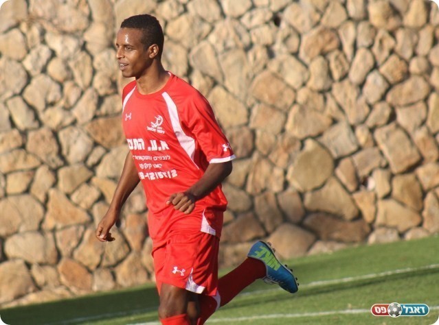 סגר עניין. דסטה חוגג (צילום: אחמד עזאיזה)