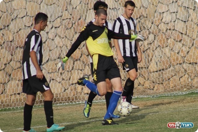 לשמור על רוב הסגל. מנדס בעונה שעברה (אחמד עזאיזה)