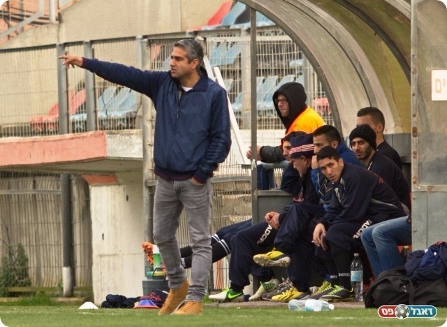 ספג קללות. מלכה (קובי רוזן)