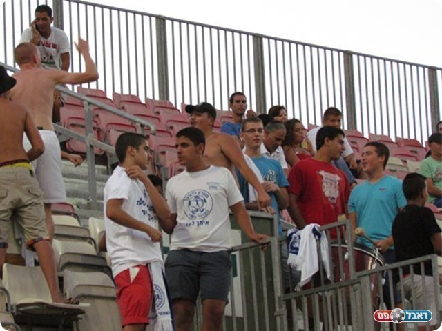 הקהל העפולאי (צילום: מוחמד חאדר אניס)