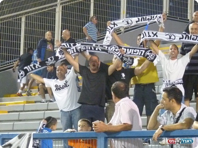 העונה הכי יפה שלהם אוהדי אזור 