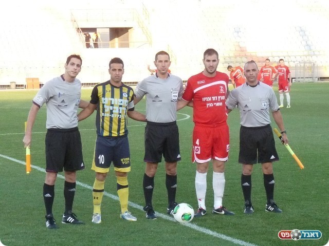 יאללה משחקים. התמונה לפני המשחק