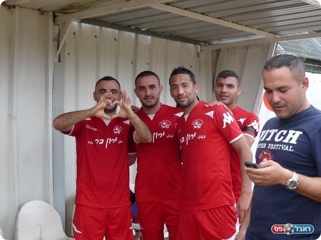 מקום שלישי מכובד. שחקני רמת ישראל (צילום: אלי שמואלי) 