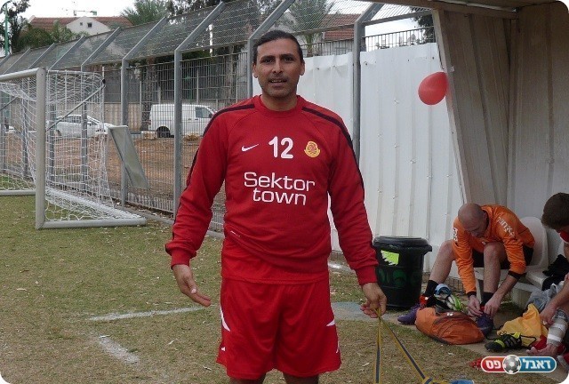 בגיל 48 דקות ראשונות העונה. מני לוי (צילום: אלי שמואלי) 