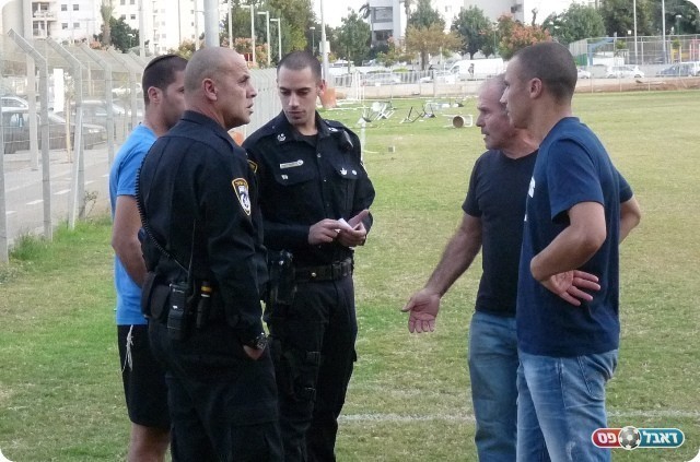 הגיעה באיחור. המשטרה (צילום: אלי שמואלי)