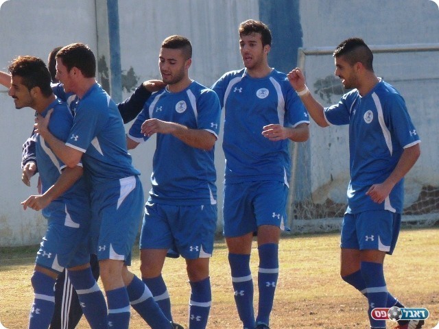 רוצים פלייאוף עליון. שחקני בית"ר ר"ג (אלי שמואלי)