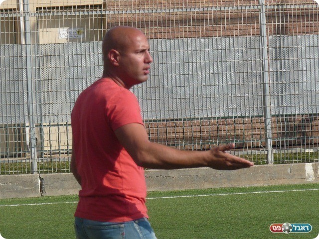 חילופים התקפיים. כהן (צילום: אלי שמואלי)