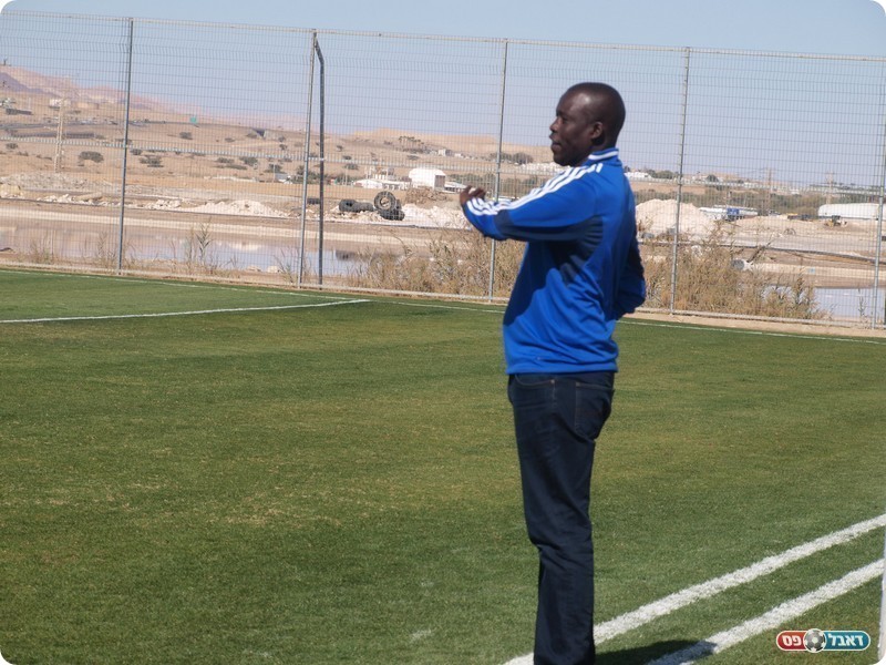 מאמין שיישאר בליגה. וואחיד אלסנע (אלון יהודיוף)