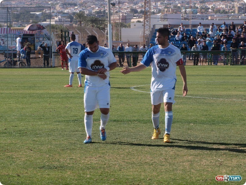 רוצים לחזור לליגה א'. אדר זינו ועידן סרור מאילת (אלון יהודיוף)