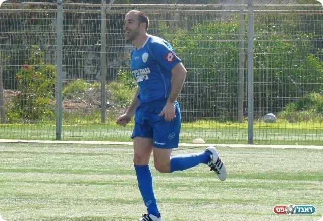 ויוסי ויגדור חוגג (צילום: אלי שמואלי)