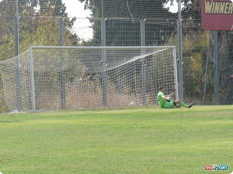 ומכניע את רוזנקוביץ' (אלי שמואלי)