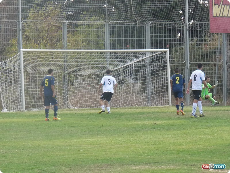 רוזנקוביץ' נכנע בשנית (אלי שמואלי)