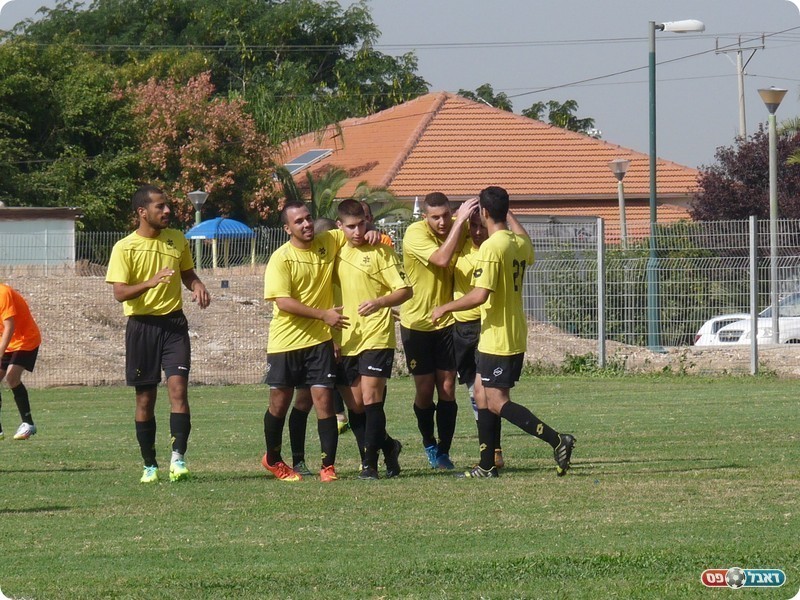 חזק בצמרת. שחקני השקמה (אלי שמואלי)