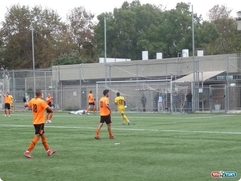 שוויון מהיר. הכדור ברשת של קרית שלום (אלי שמואלי)