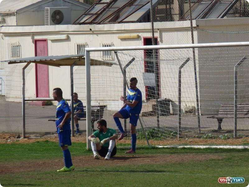 השלישי ברשת (אלי שמואלי)