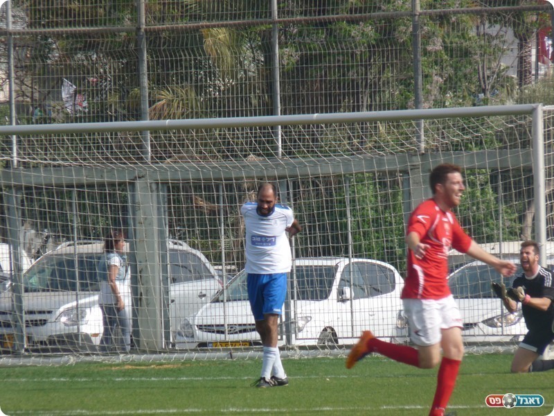 חלוואני חוגג את השני של קבוצתו (אלי שמואלי)