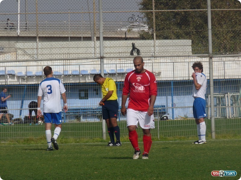 בדיר מורחק (אלי שמואלי)