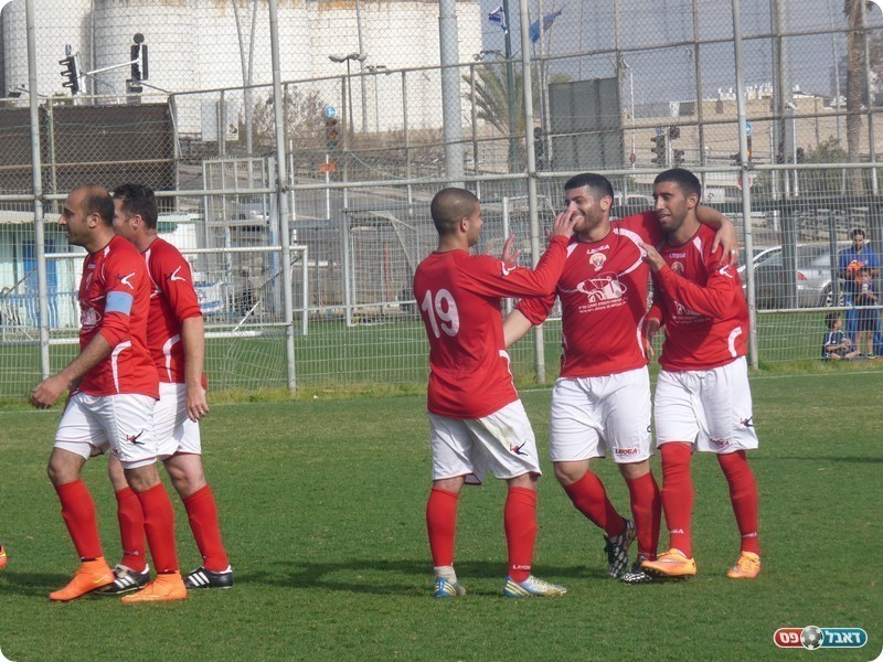 חוגגים עם עראר את השער השלישי (אלי שמואלי)