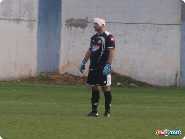 וחוזר חבוש. 