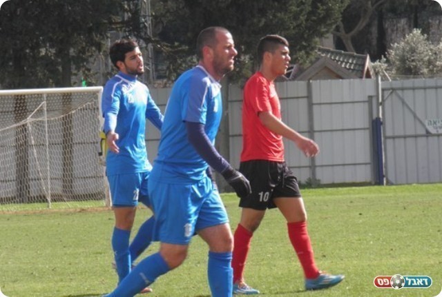 מי אם לא הוא. טל (מובאדה פרחאת)