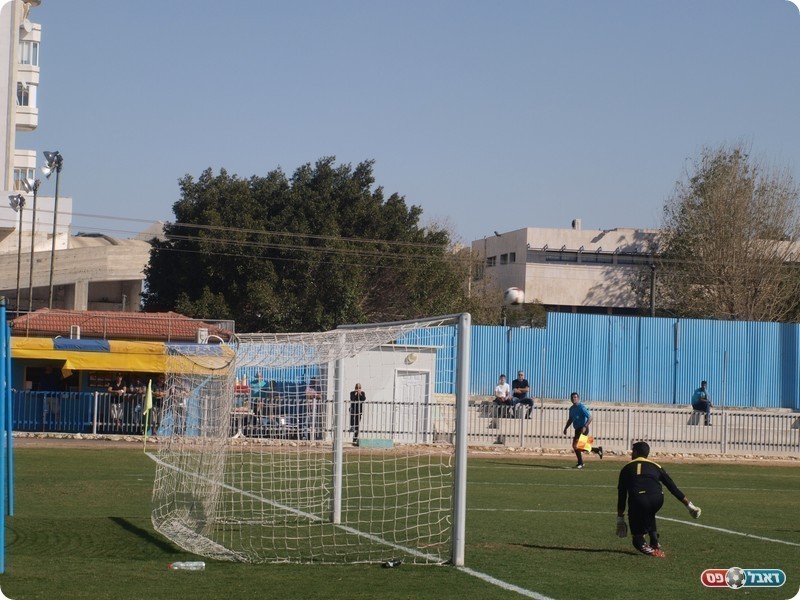 אזור הייתה יותר מסוכנת. המשקוף של אשר (אלון יהודיוף)