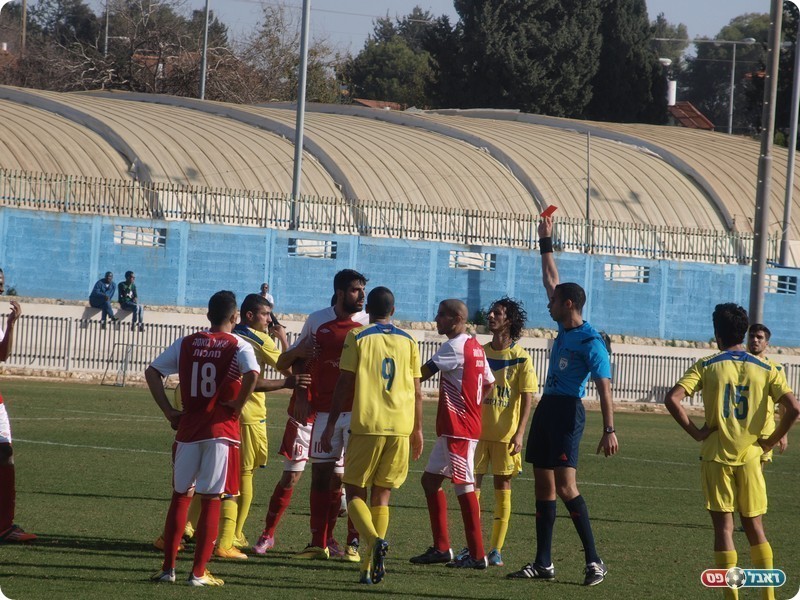 הרחקה מיותרת. האדום לכהן (אלון יהודיוף)