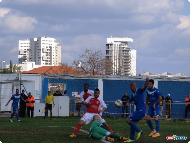 החמצה גדולה. למל הודף את קרגולה (אלון יהודיוף)
