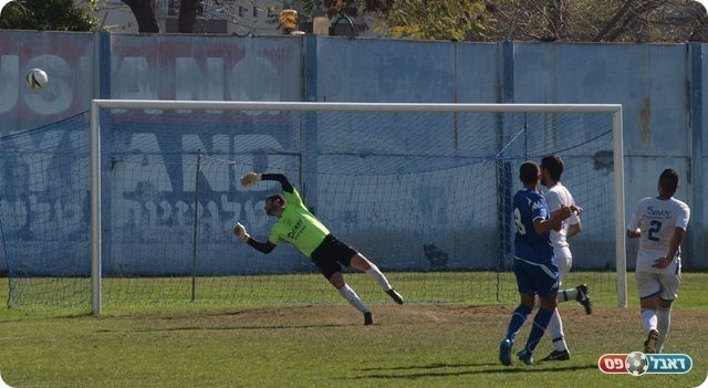 רמה"ש לחצה. בר דוד מחמיץ. 