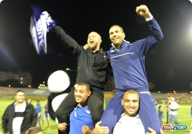 חג שמח. אשקלון חוגגת עלייה (אלי לוי)