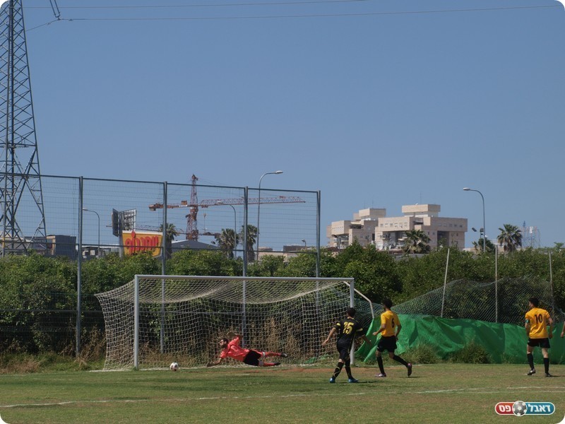 החגיגה נמשכת. השישי של אורן זוהר (אלון יהודיוף)