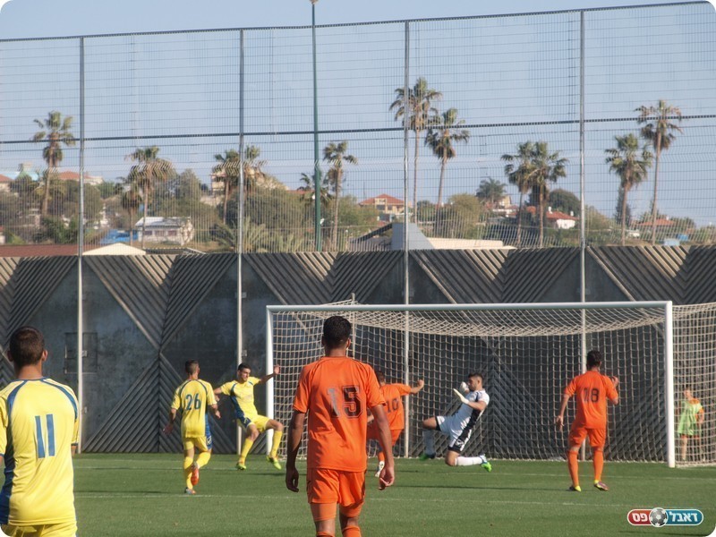 לוי כובש את השישי (אלון יהודיוף)